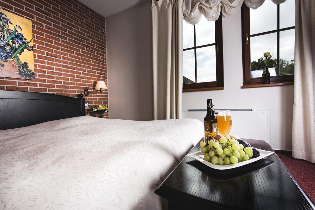 Hotel Purkmistr เปิลเซน ภายนอก รูปภาพ